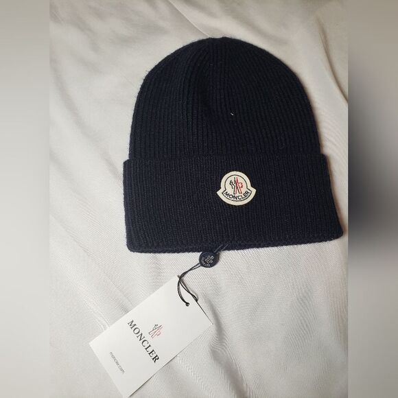 Moncler Black Ribbed Beanie - Picture 1 of 2